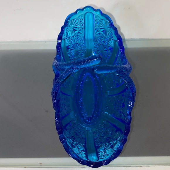 Daisy & Button Colonial Blue by Fenton, Glass Basket, Split Handle - Picture 12 of 16